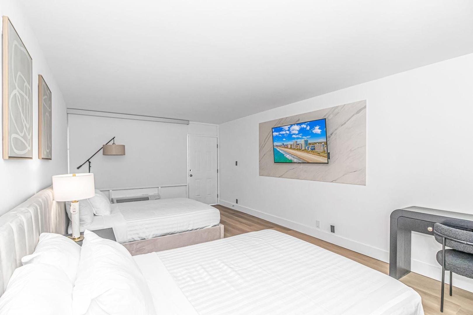 Fifth And Ocean Hotel Myrtle Beach Bagian luar foto